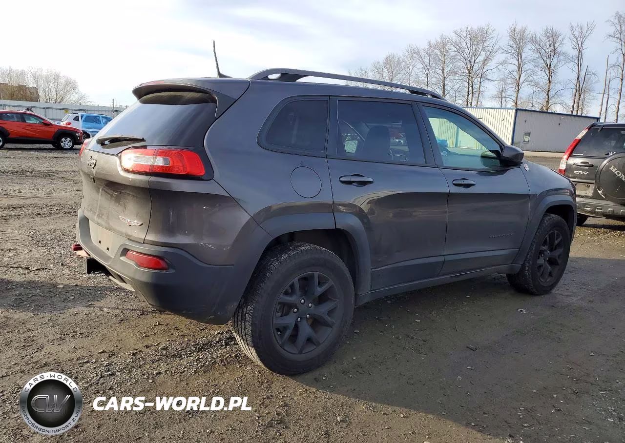 2017 Jeep Cherokee Trailhawk VIN:1C4PJMBS4HW615810 - 3