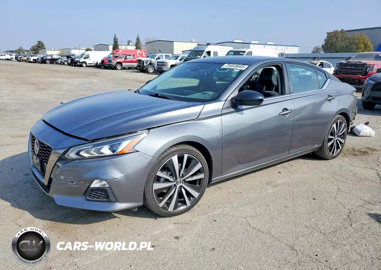 2022 Niss Altima 2.5