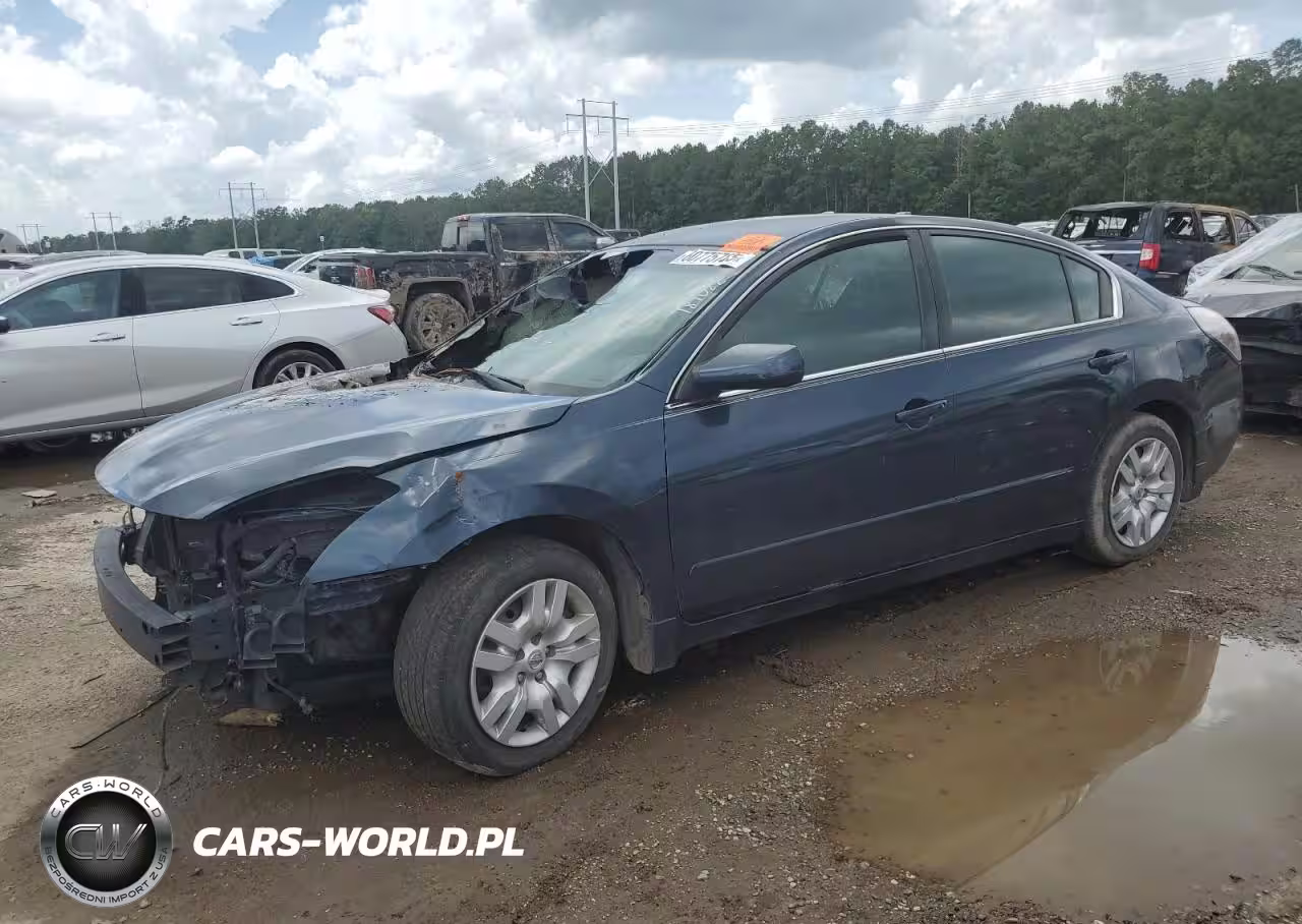 2010 Nissan Altima Base