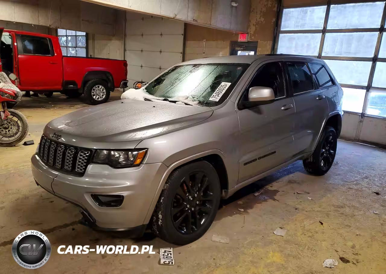 2017 Jeep Grand Cherokee Laredo