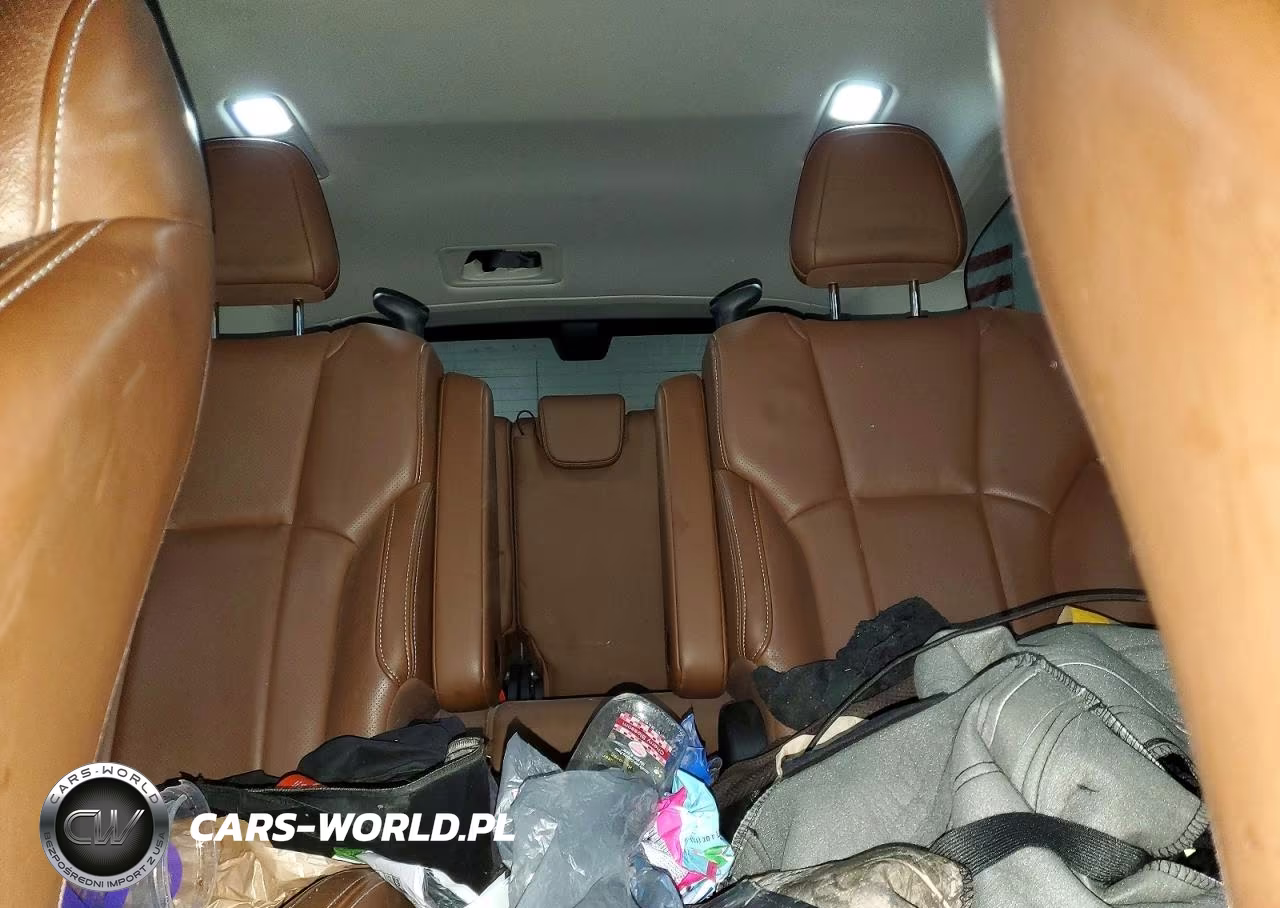 2019 Subaru Ascent Touring VIN:4S4WMARD7K3449375 - 10