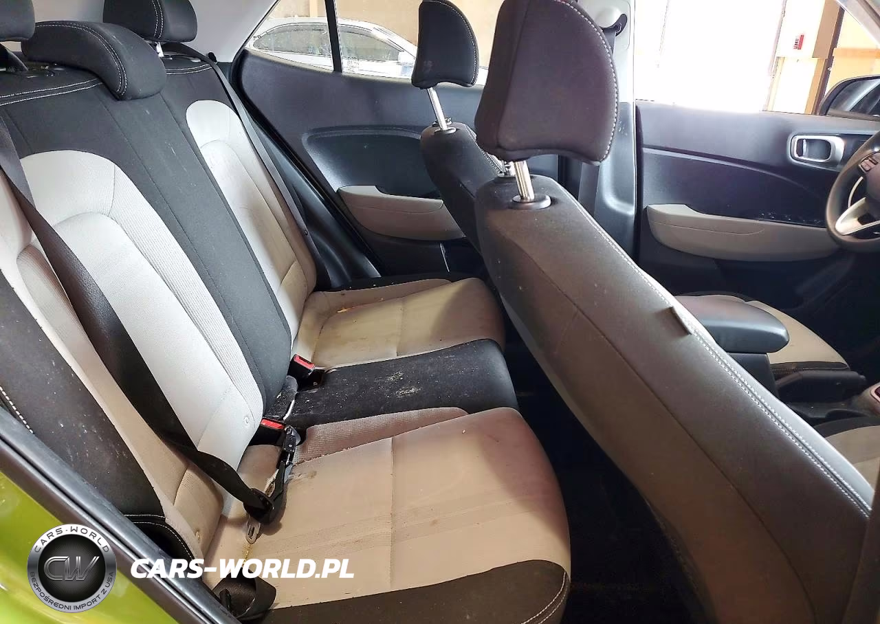 2020 Hyundai Venue Sel VIN:KMHRC8A30LU016939 - 10