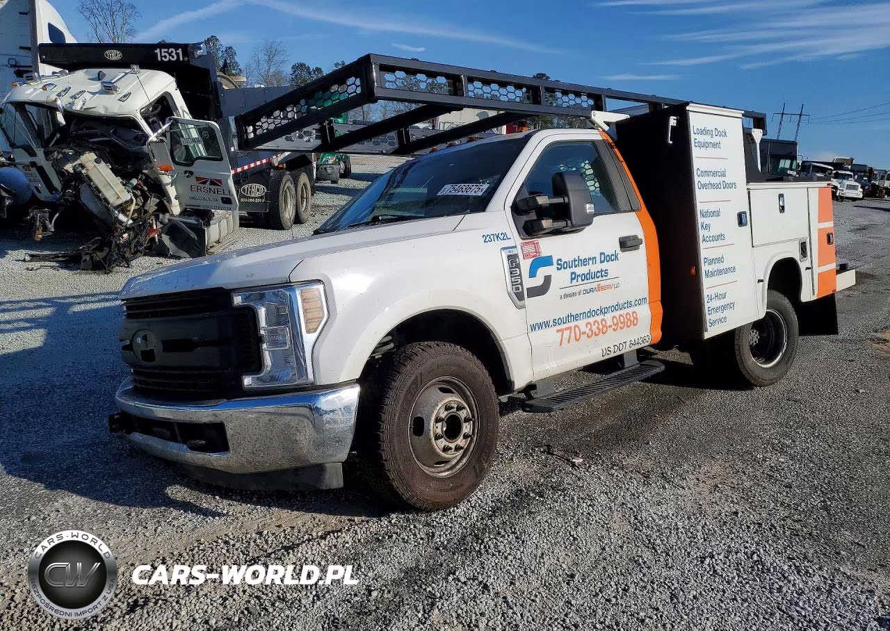 2019 Ford F350 Super Duty Utility - Service Truck