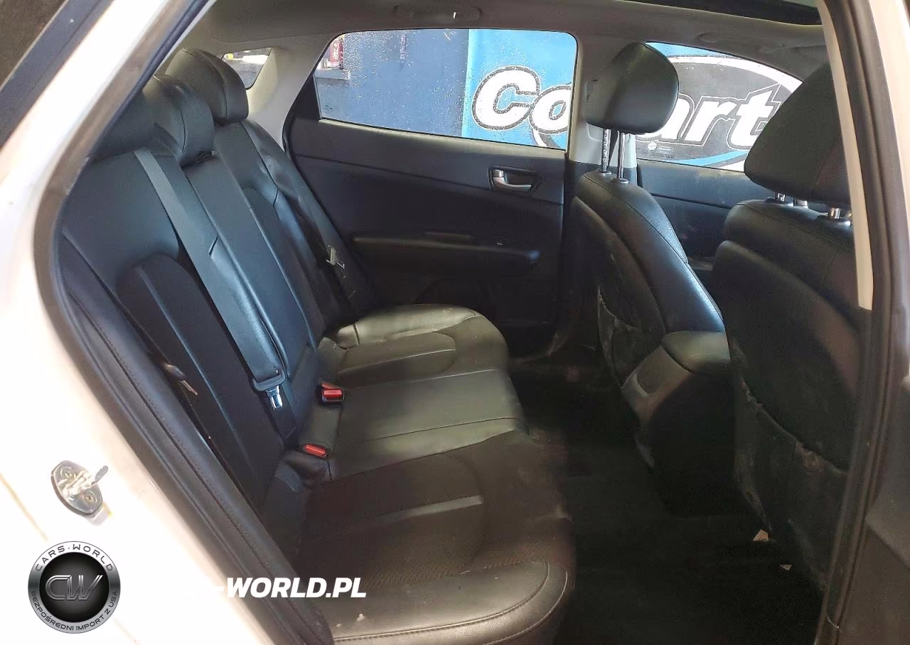 2018 Kia Optima Lx VIN:5XXGT4L39JG246953 - 10