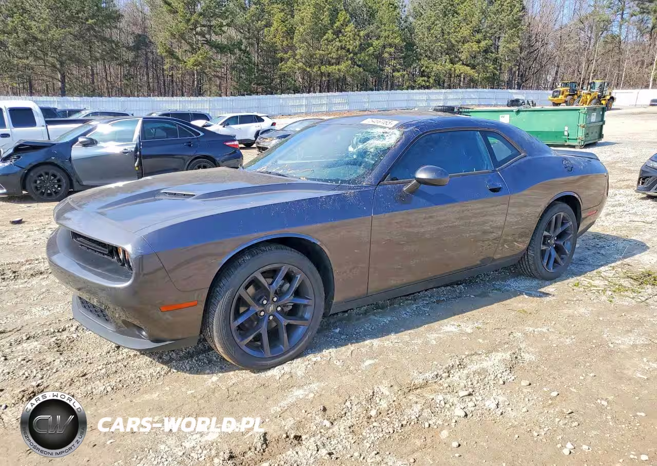 2021 Dodge Challenger Sxt