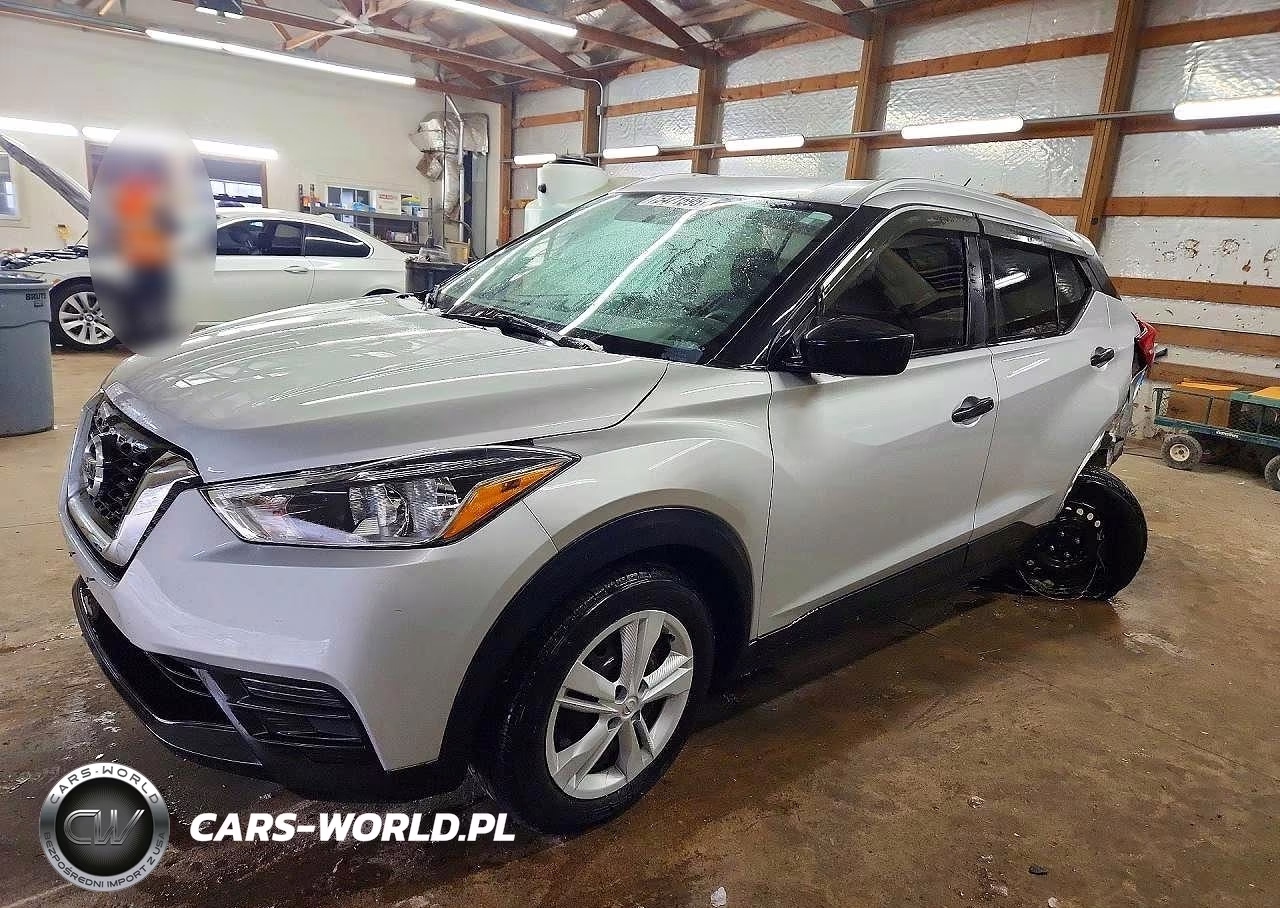 2018 Nissan Kicks S