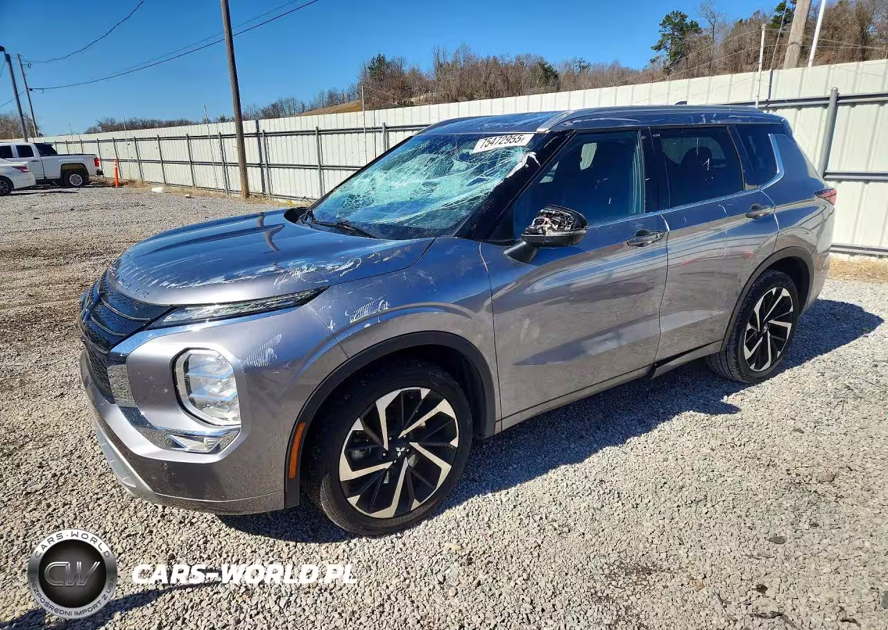 2022 Mitsubishi Outlander Sel