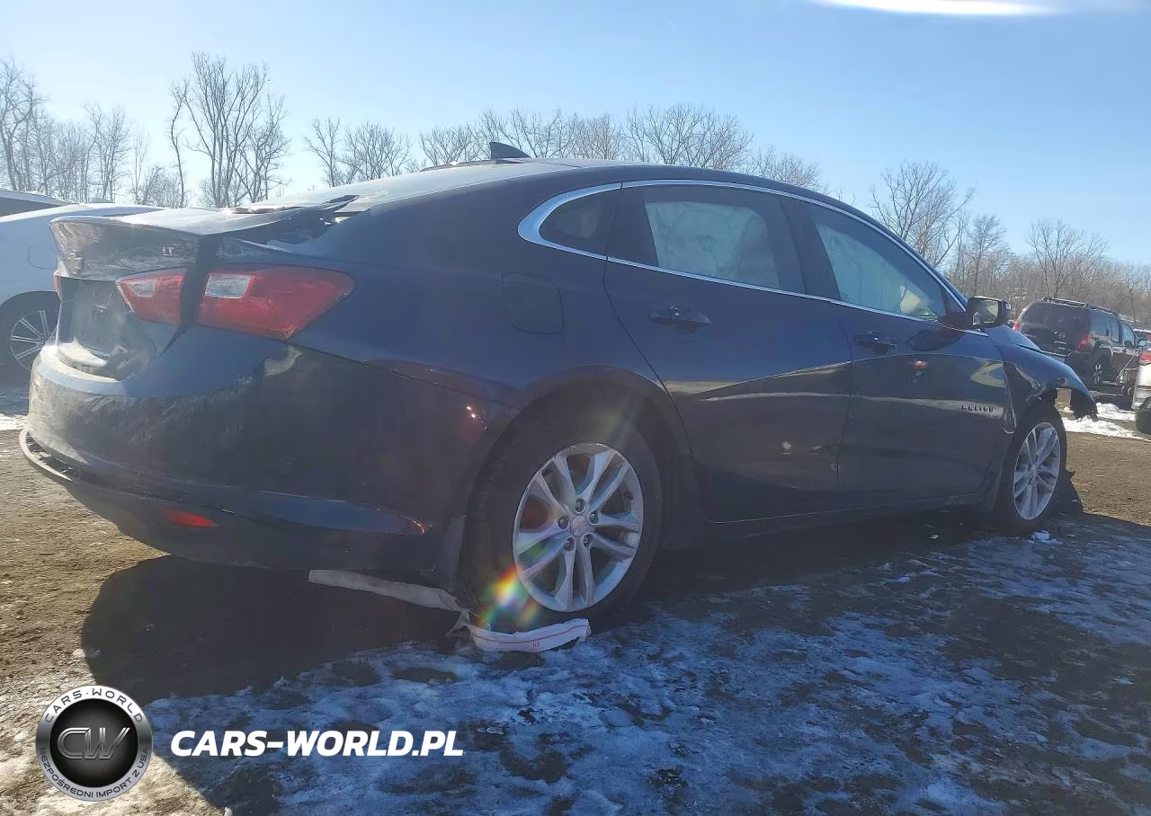 2017 Chevrolet Malibu Lt VIN:1G1ZE5ST1HF220553 - 3