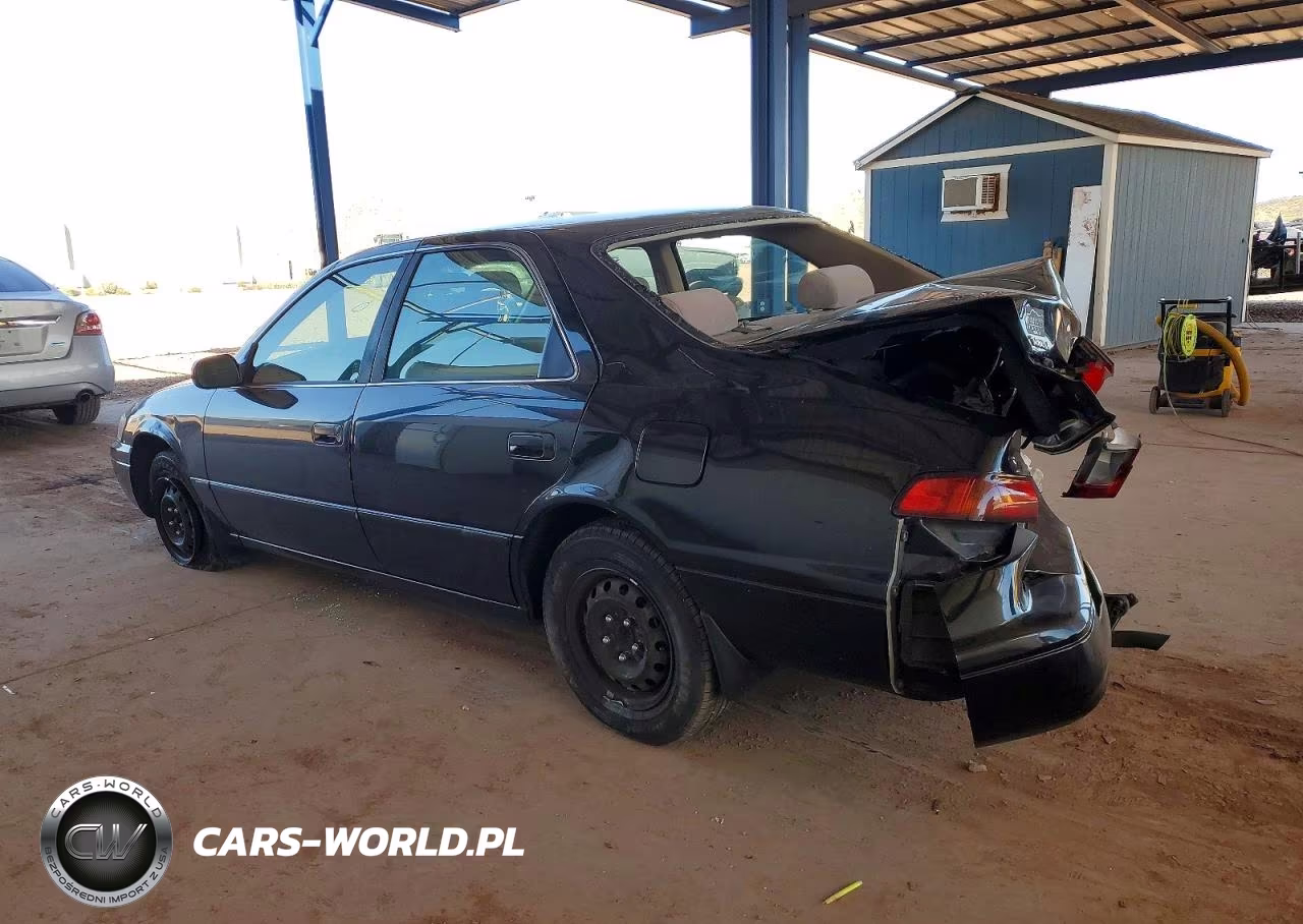 1999 Toyota Camry Le VIN:JT2BG28K9X0309717 - 2