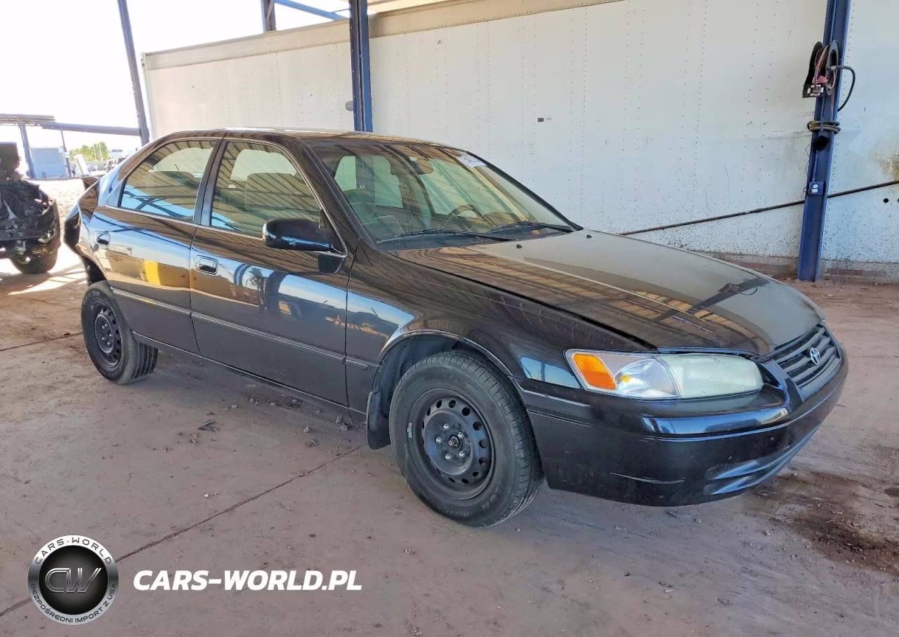 1999 Toyota Camry Le VIN:JT2BG28K9X0309717 - 4