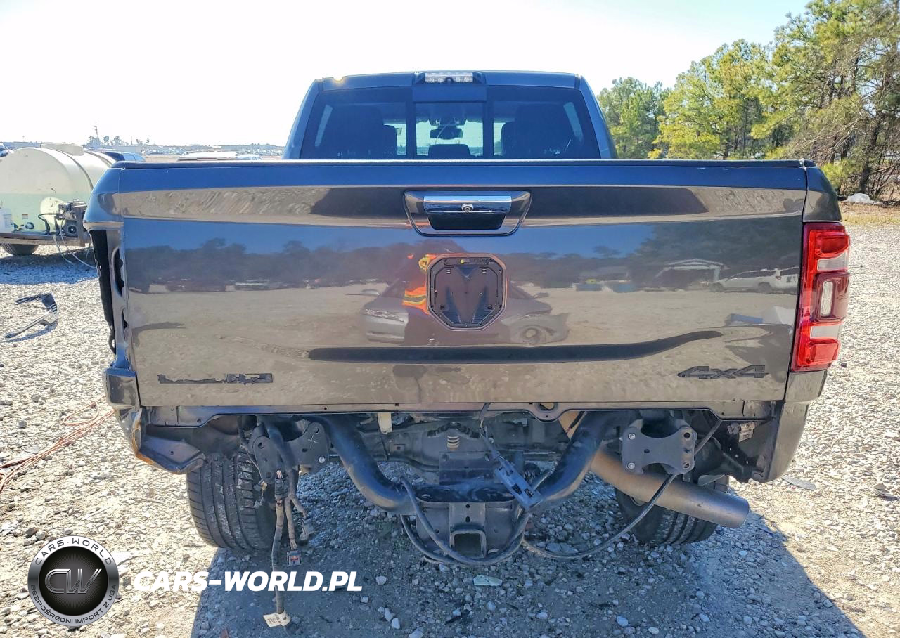 2019 Ram 2500 Laramie VIN:3C6UR5FL0KG652841 - 6