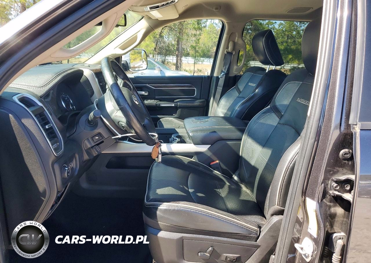 2019 Ram 2500 Laramie VIN:3C6UR5FL0KG652841 - 7