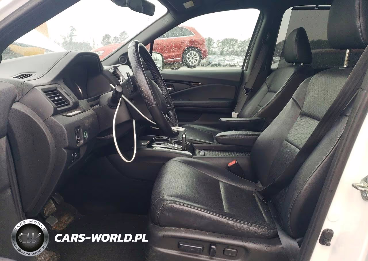 2020 Honda Passport Touring VIN:5FNYF8H99LB000930 - 7