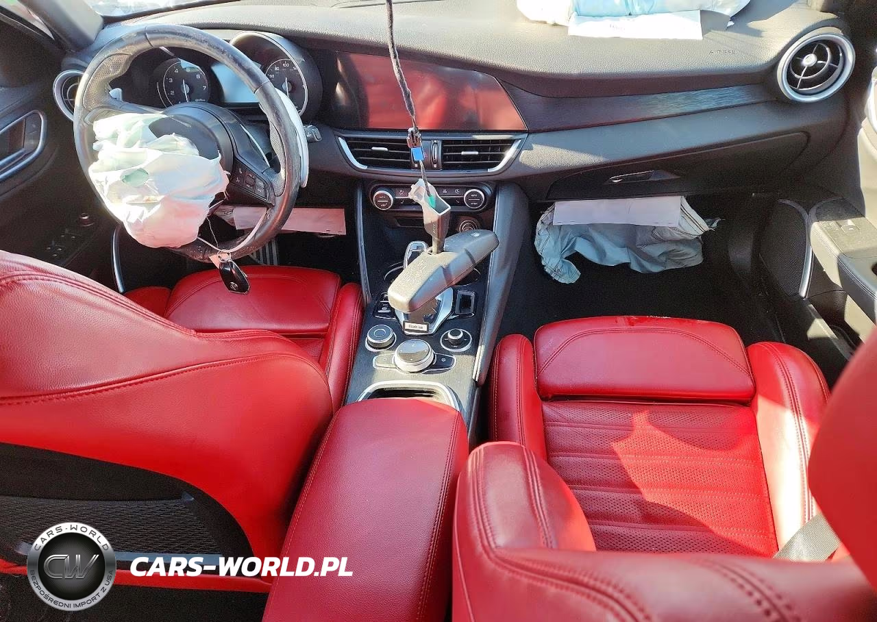 2022 Alfa Romeo Giulia VIN:ZARFANAN1N7656727 - 8