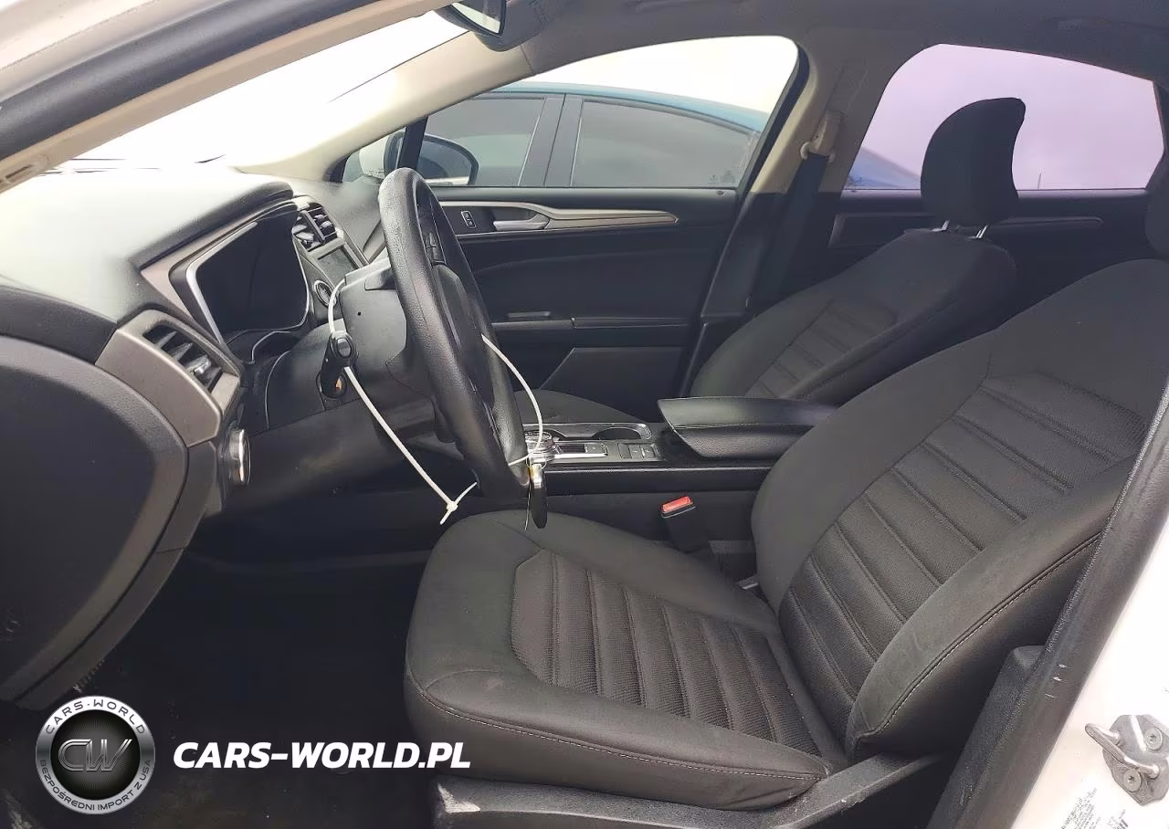 2019 Ford Fusion VIN:3FA6P0LU4KR104987 - 7
