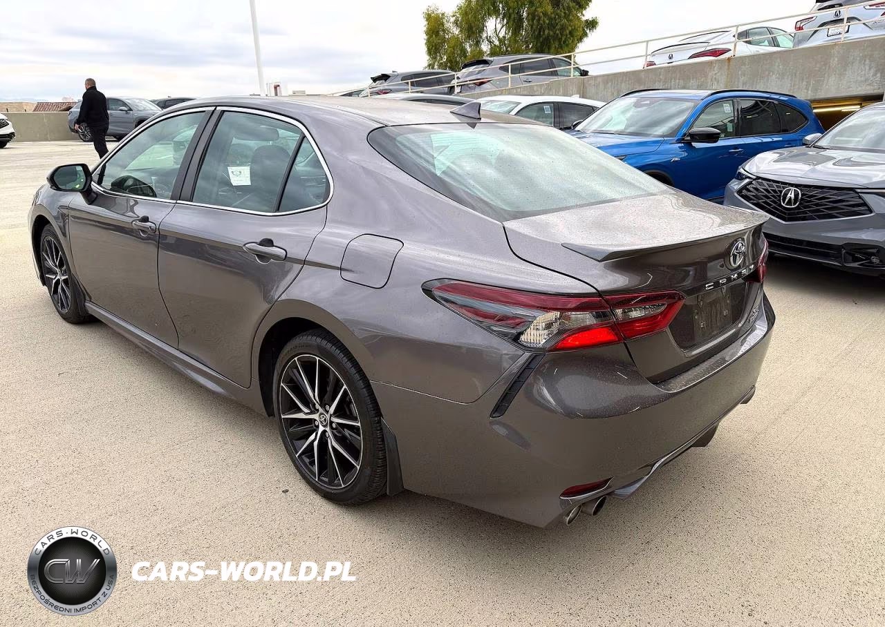 2024 Toyota Camry Hybrid Se VIN:4T1S31AK7RU073051 - 3