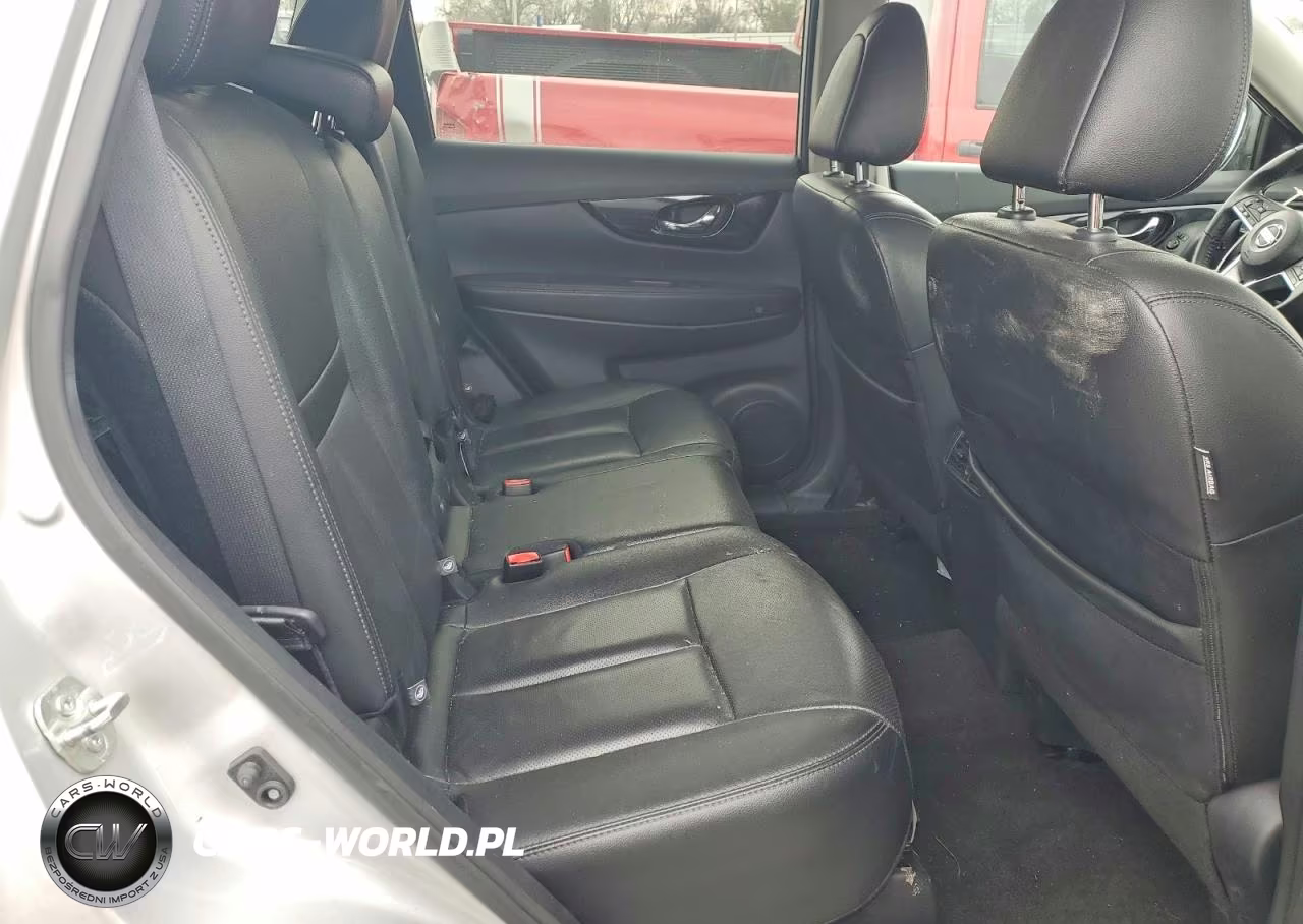 2019 Nissan Rogue S VIN:5N1AT2MV4KC823203 - 11
