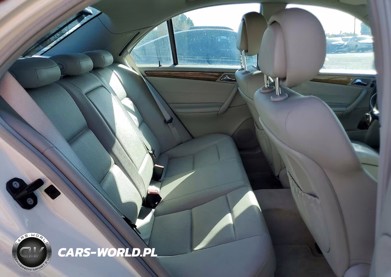 2007 Mercedes-Benz C 230 VIN:WDBRF52H37F909152 - 10