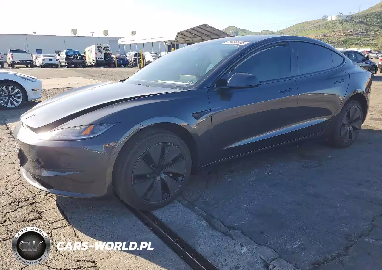 2025 Tesla Model 3