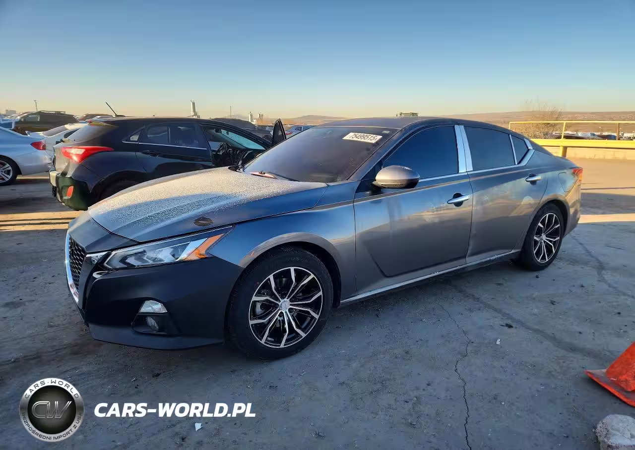 2021 Nissan Altima Sv