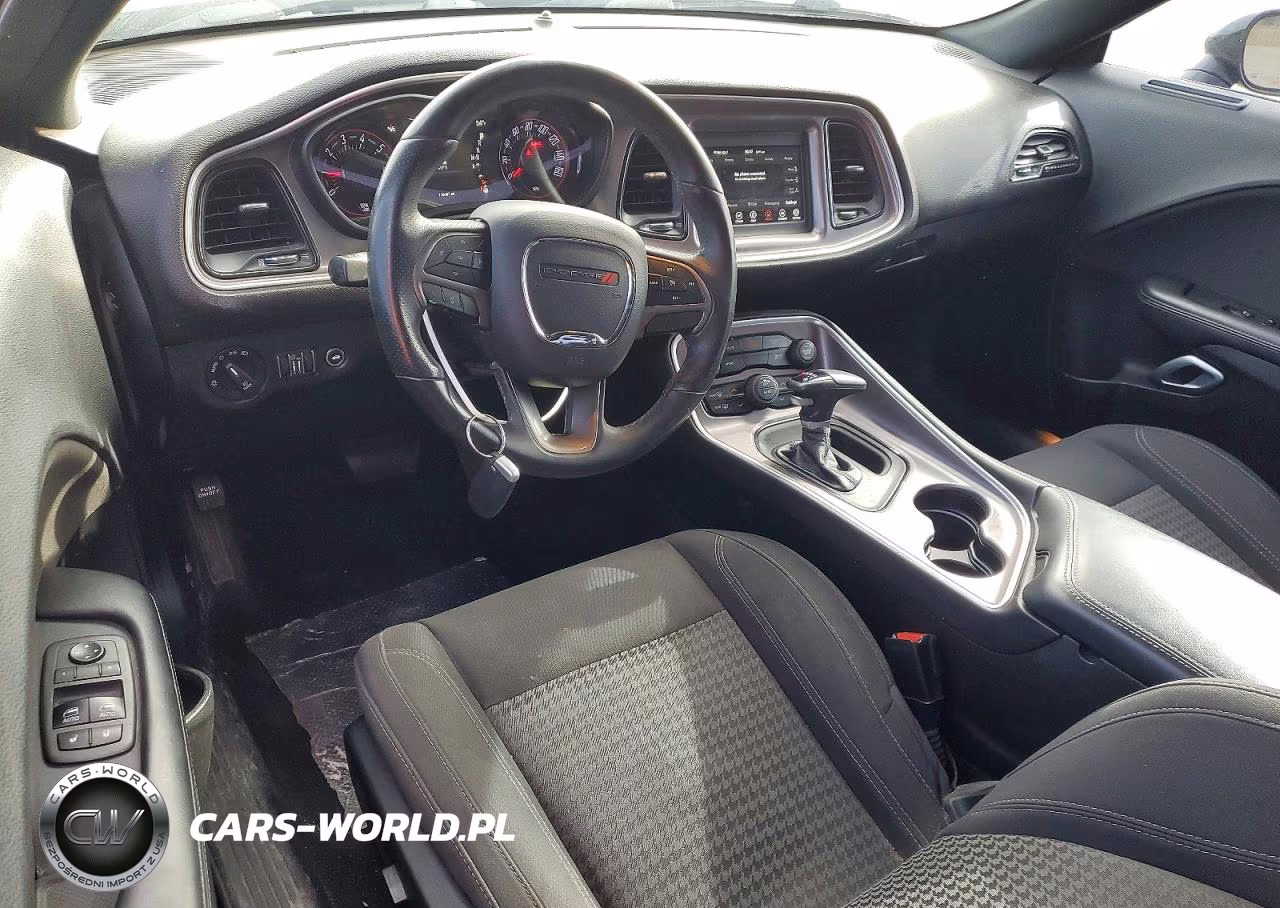 2019 Dodge Challenger Sxt VIN:2C3CDZAG5KH596646 - 8