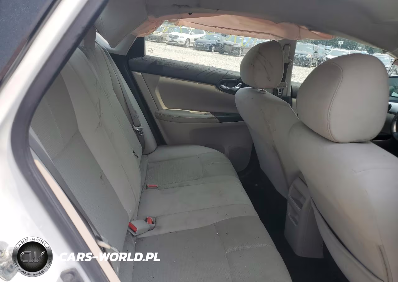 2016 Nissan Sentra S VIN:3N1AB7AP1GY302516 - 10