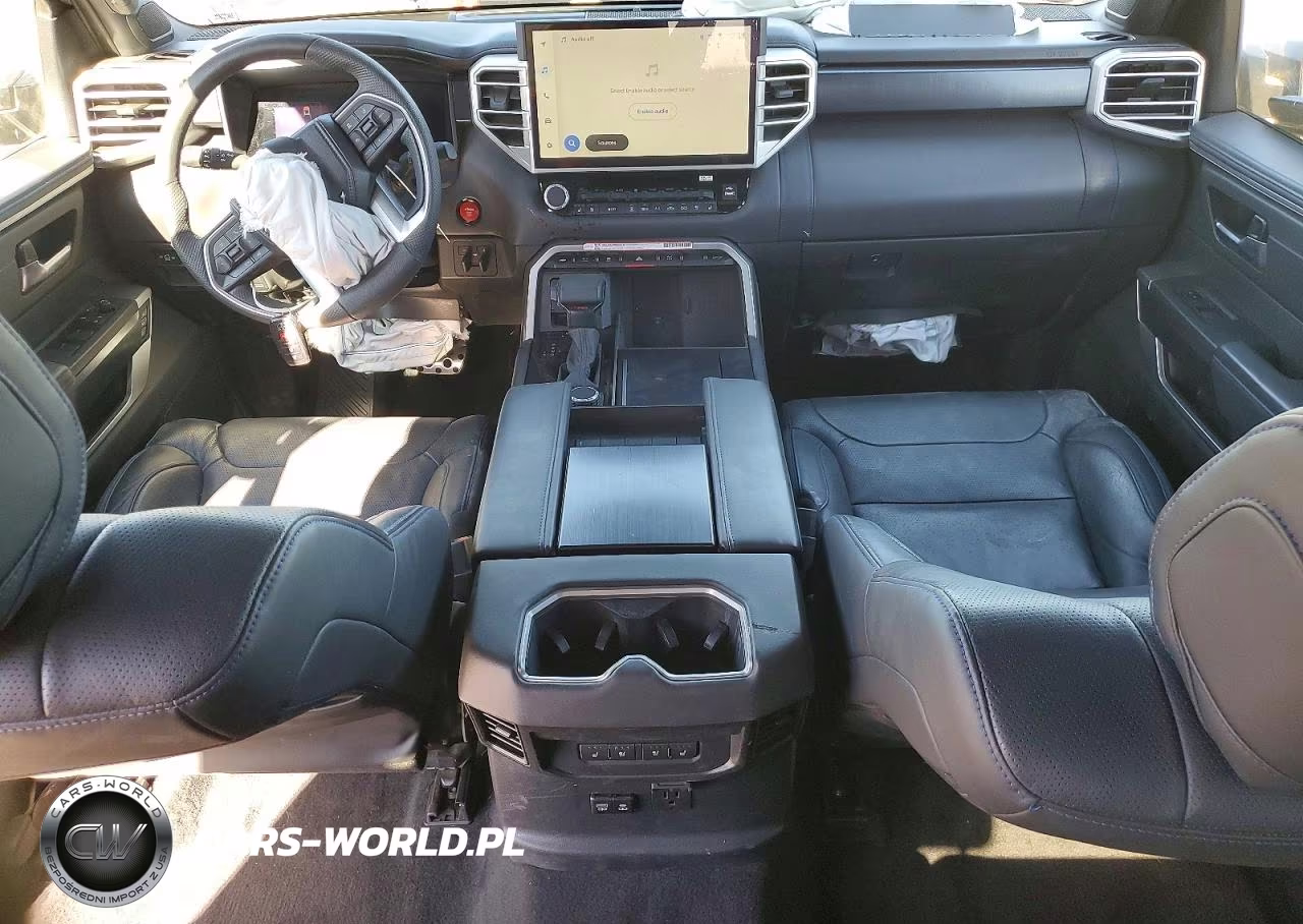 2025 Toyota Tundra Platinum VIN:5TFWA5DB2SX247000 - 8