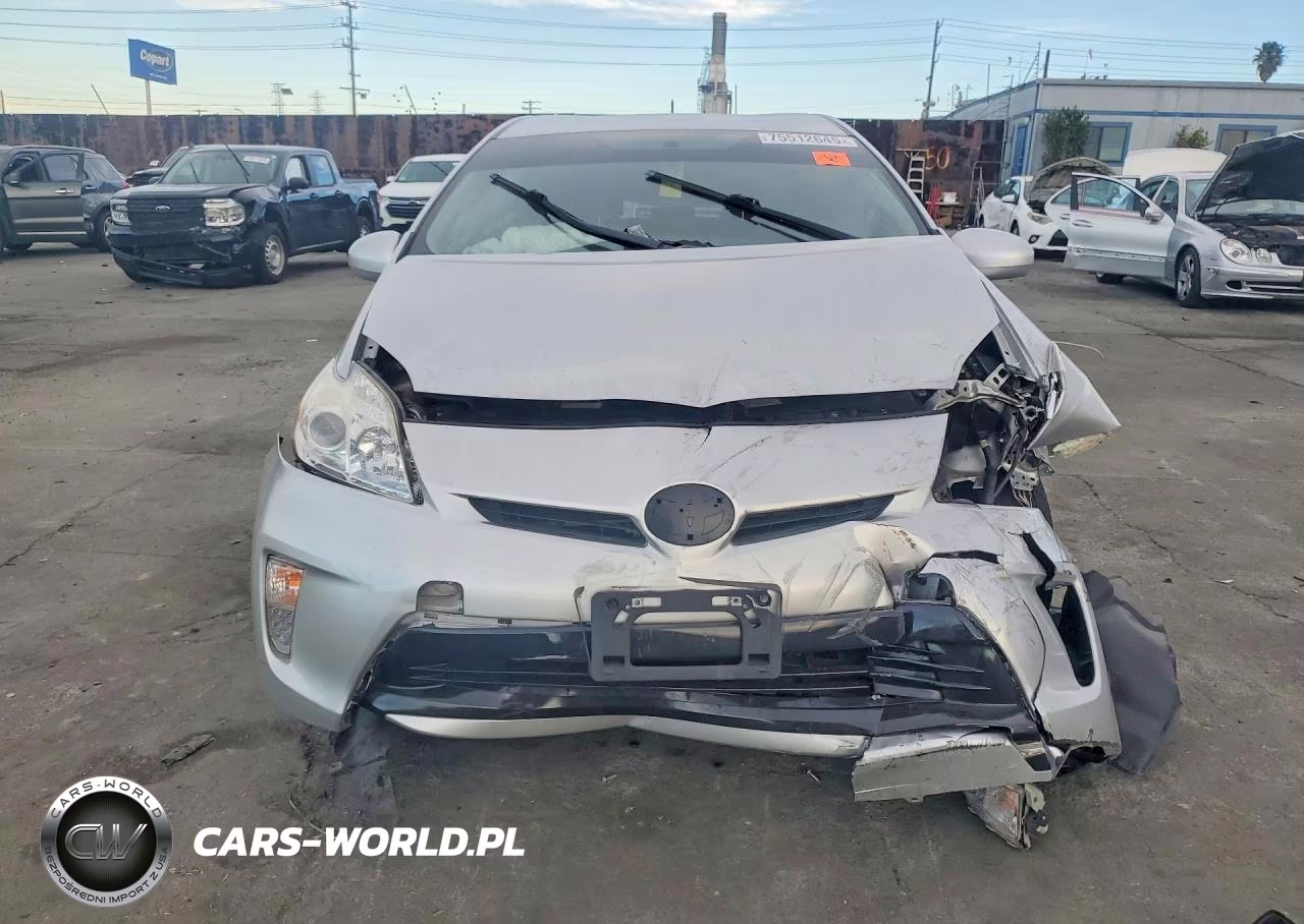 2015 Toyota Prius VIN:JTDKN3DU6F2002972 - 5