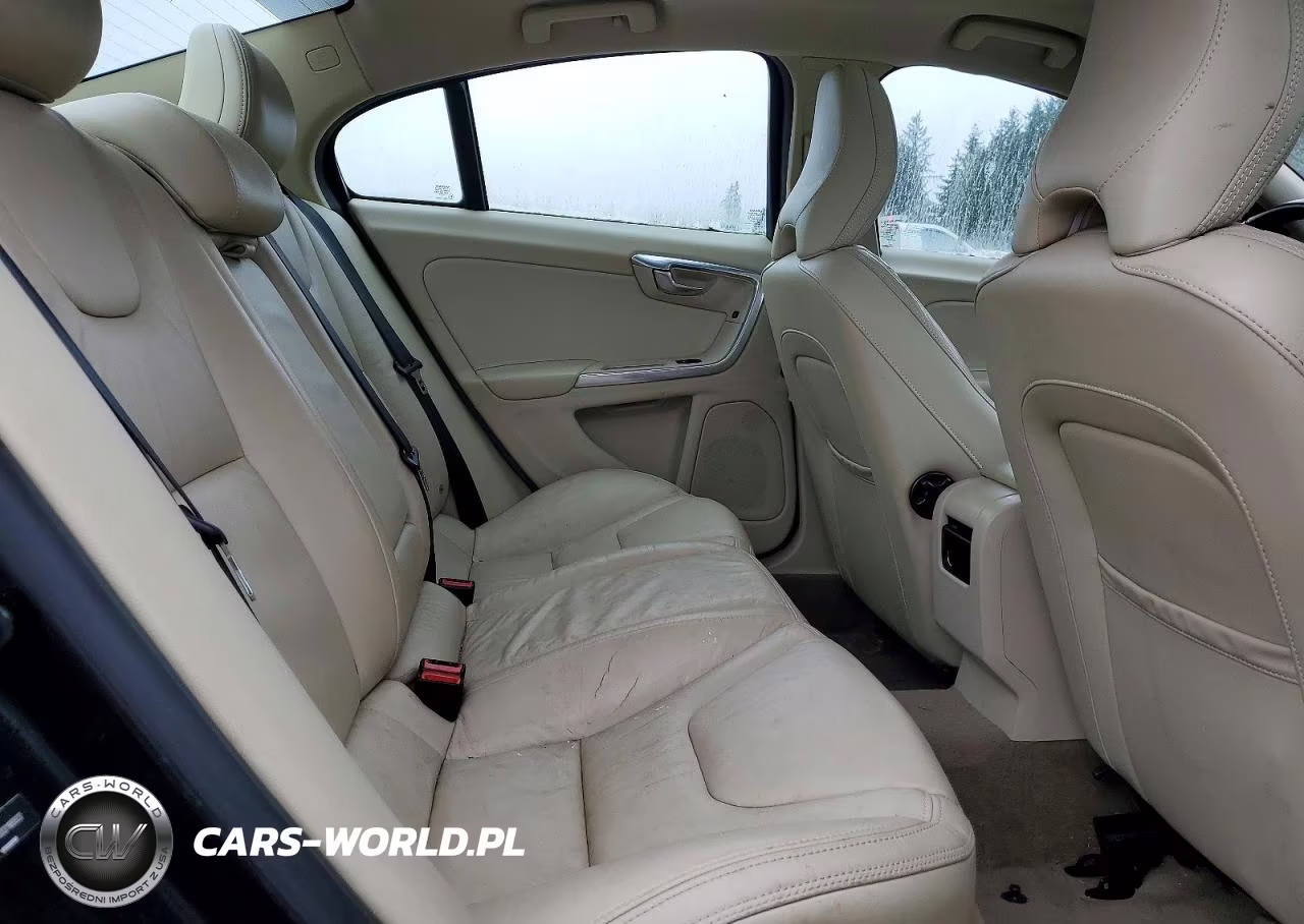 2013 Volvo S60 T5 VIN:YV1612FH2D2186922 - 10