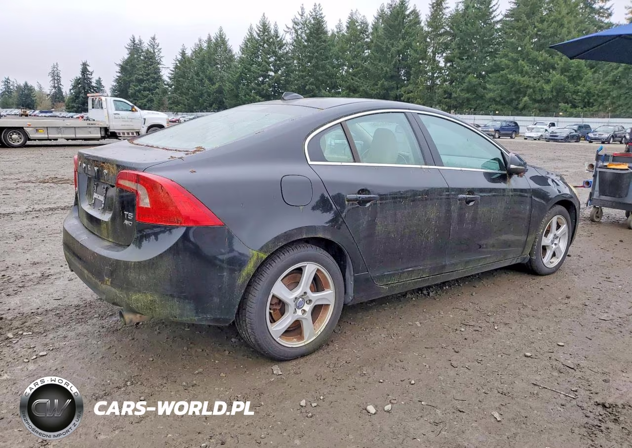 2013 Volvo S60 T5 VIN:YV1612FH2D2186922 - 3