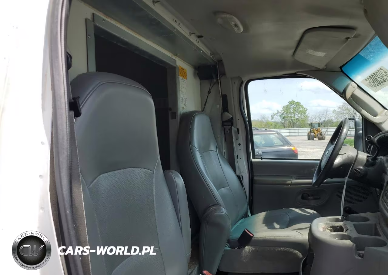 2005 Ford Econoline E350 Super Duty Cutaway Van VIN:1FDWE35PX5HA04564 - 11