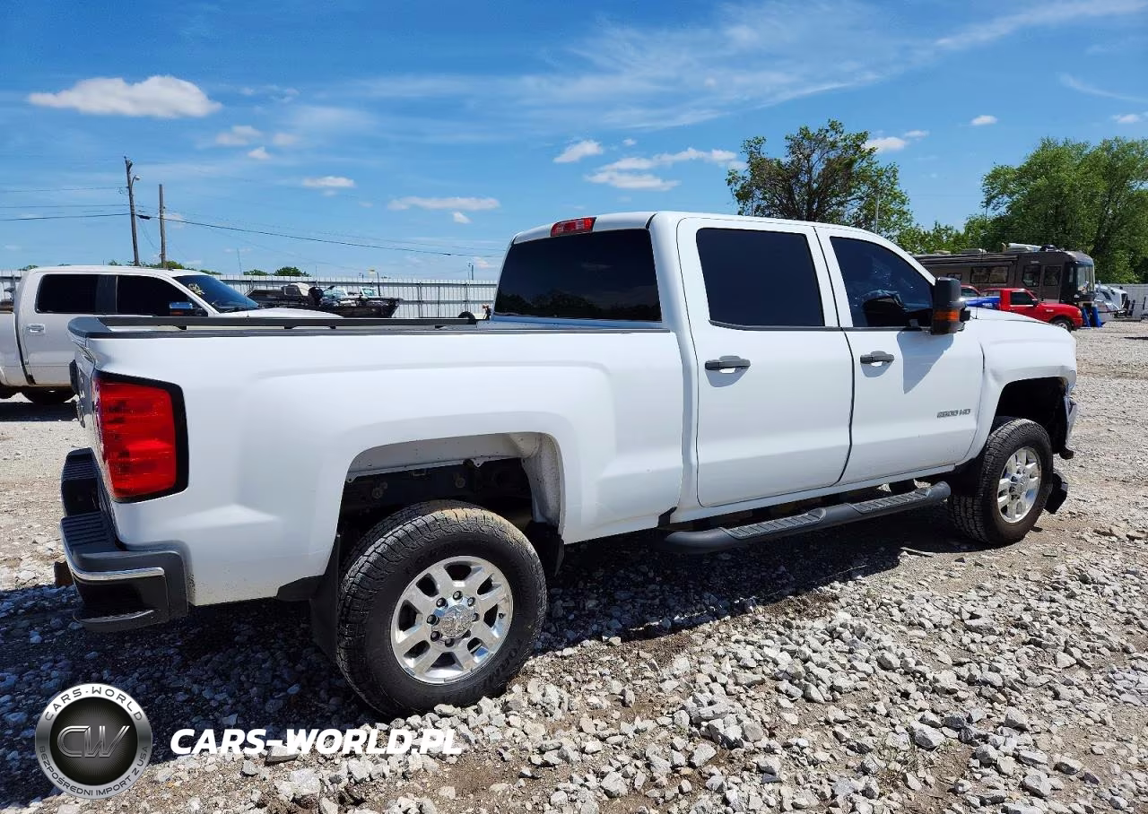 2016 Chevrolet Silverado K2500 Heavy Duty VIN:1GC1KUEG4GF258637 - 3