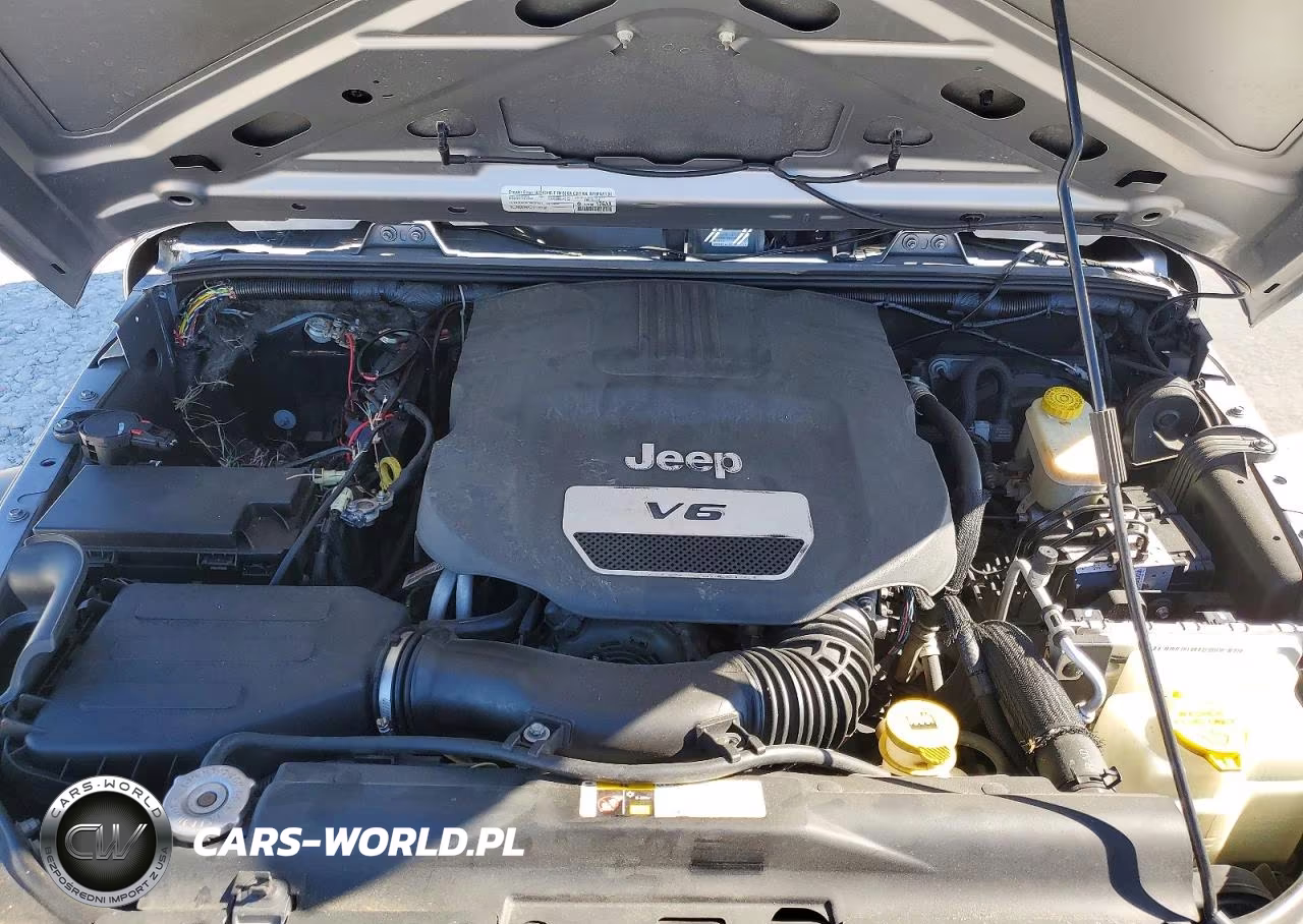 2015 Jeep Wrangler Unlimited Sport VIN:1C4BJWDG0FL540830 - 11