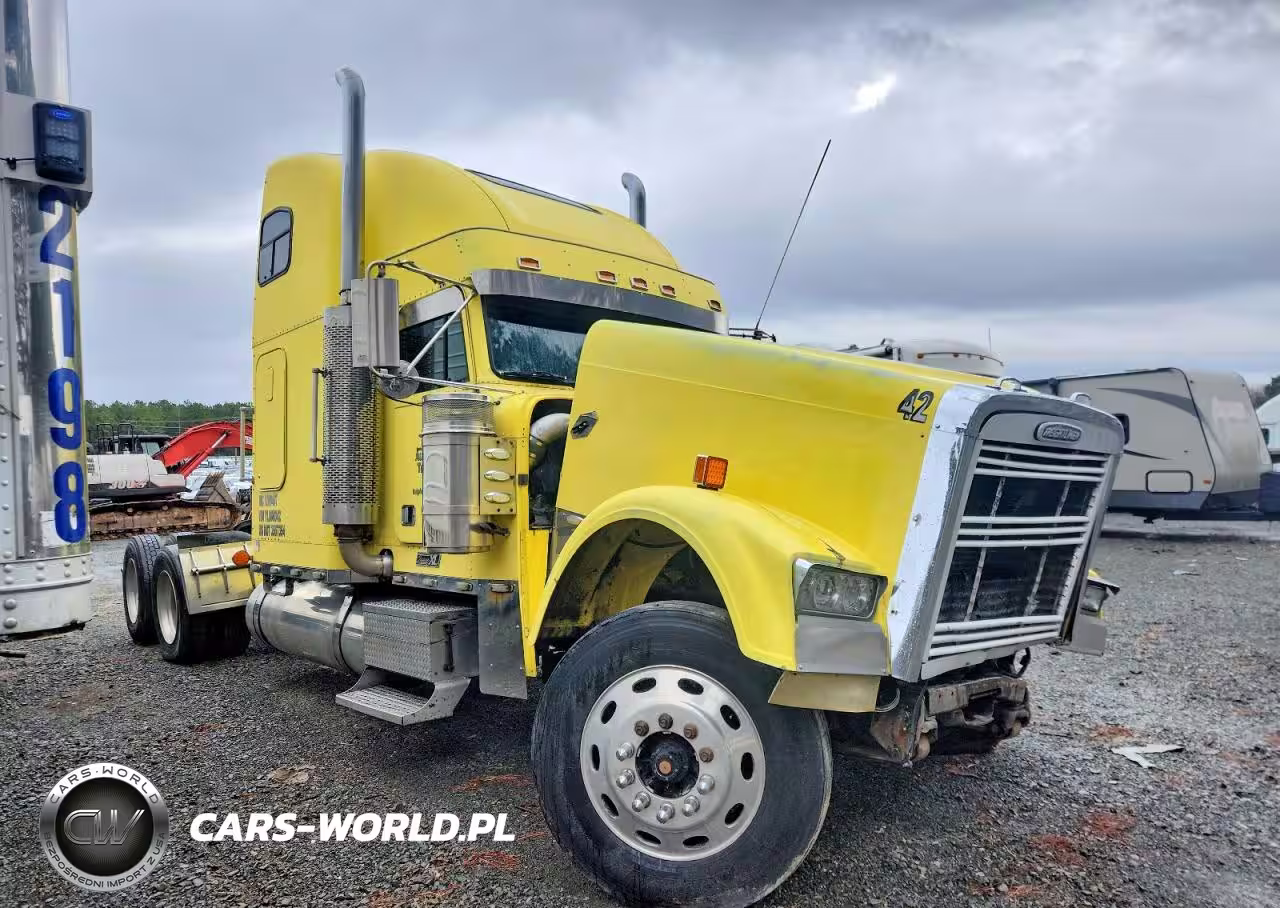 2000 Freightliner Convention Semi Truck