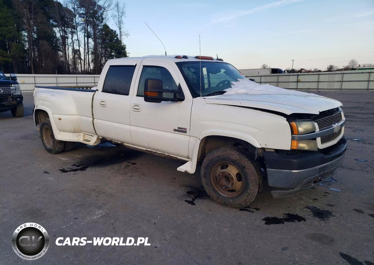 2004 Chevrolet Silverado K3500 VIN:1GCJK33264F180620 - 4