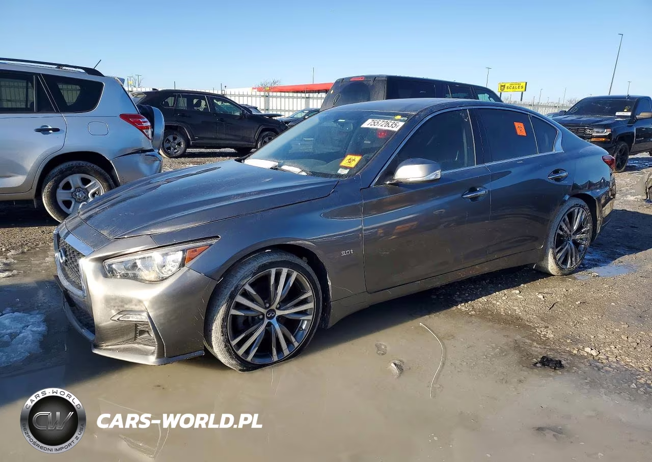 2018 Infiniti Q50 Luxe – zdjęcie 1 z 12