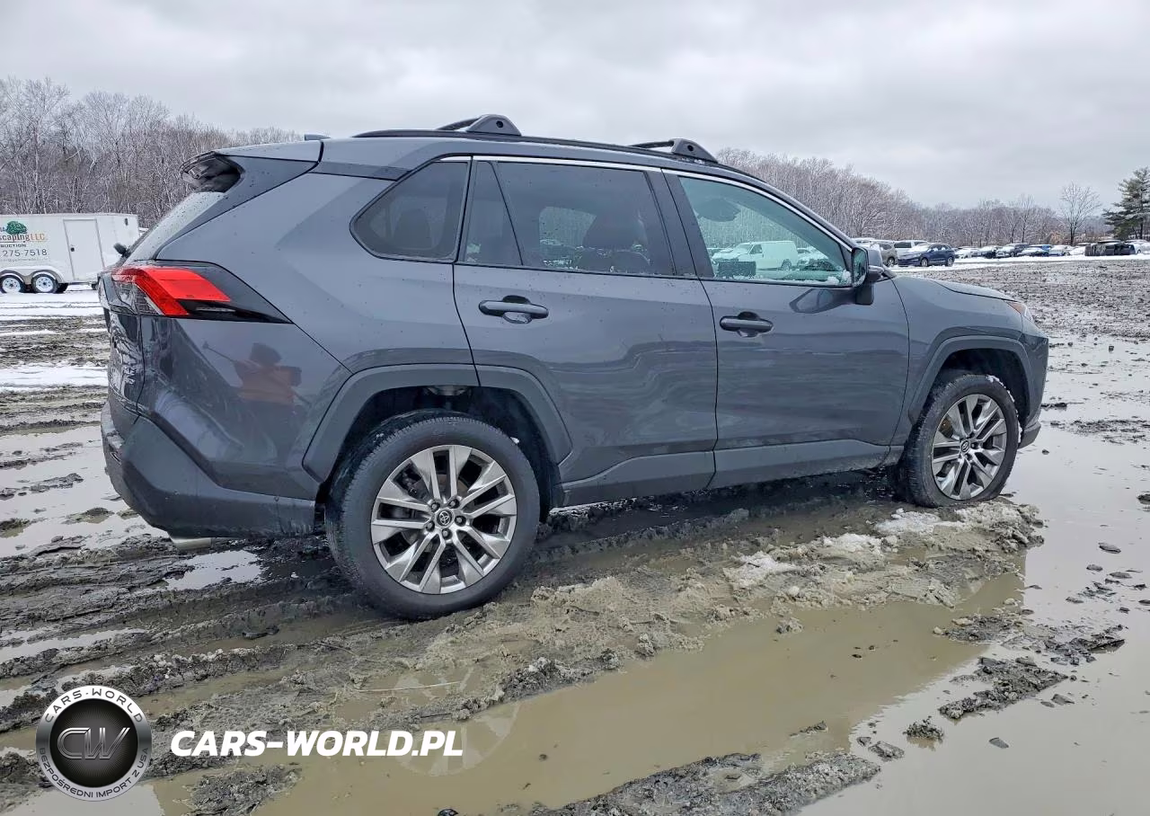 2020 Toyota Rav4 Xle Premium VIN:2T3A1RFV3LW103972 - 3