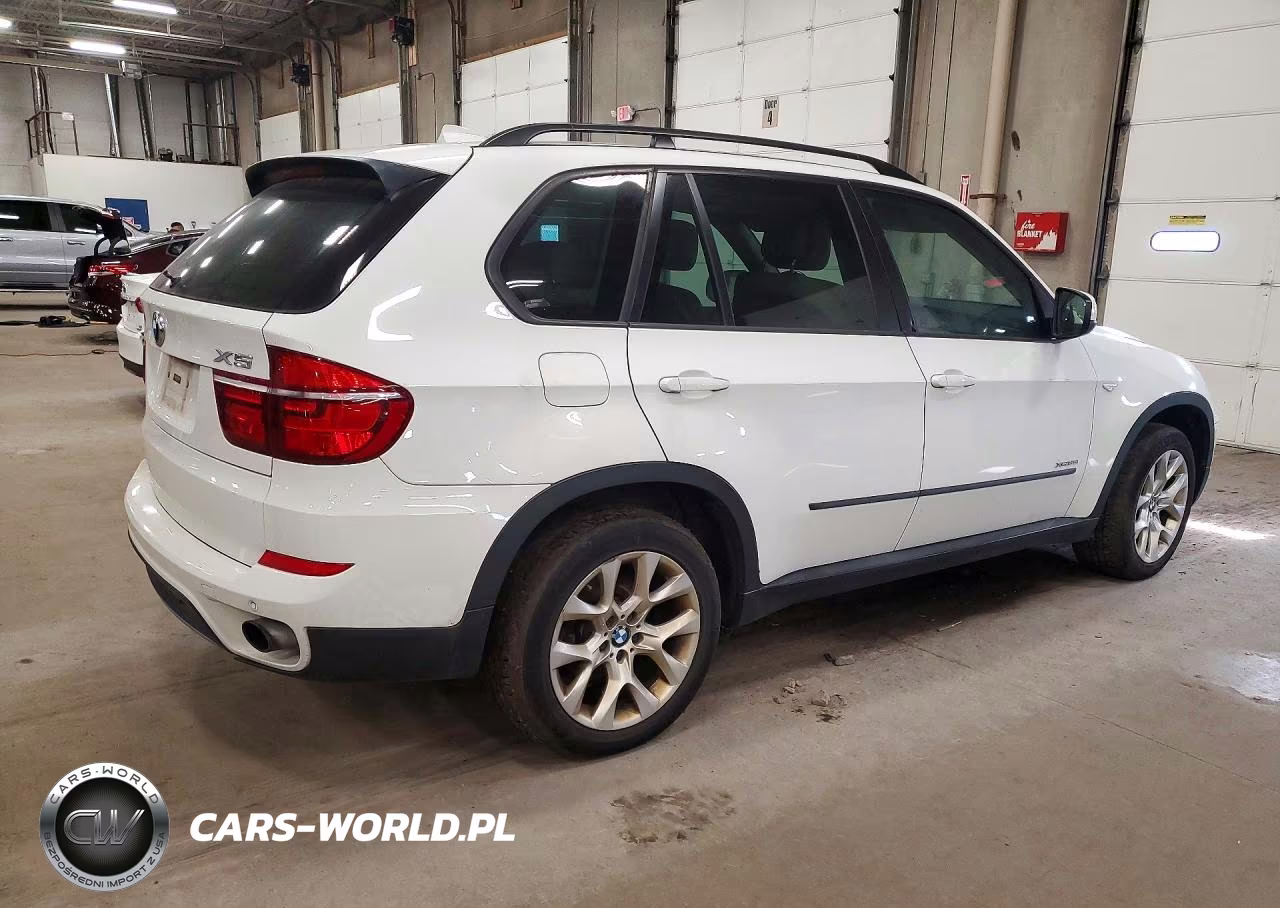 2012 BMW X5 xDrive35I VIN:5UXZV4C5XCL754080 - 3