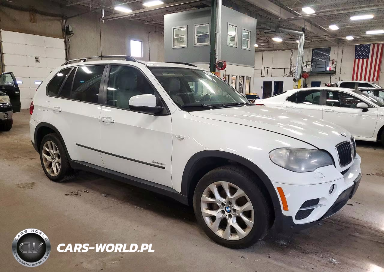 2012 BMW X5 xDrive35I VIN:5UXZV4C5XCL754080 - 4