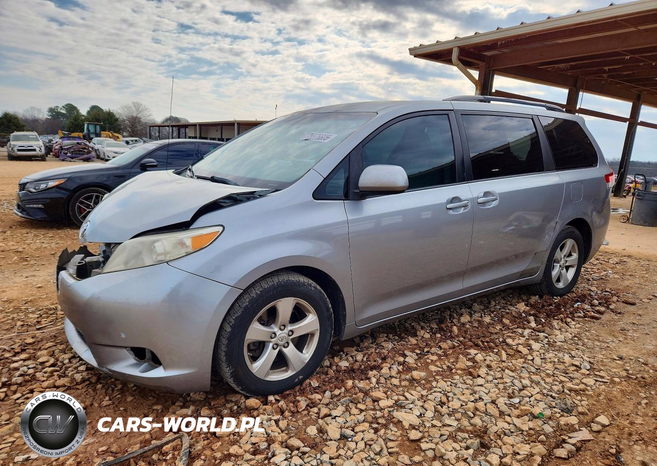 2011 Toyota Sienna Le