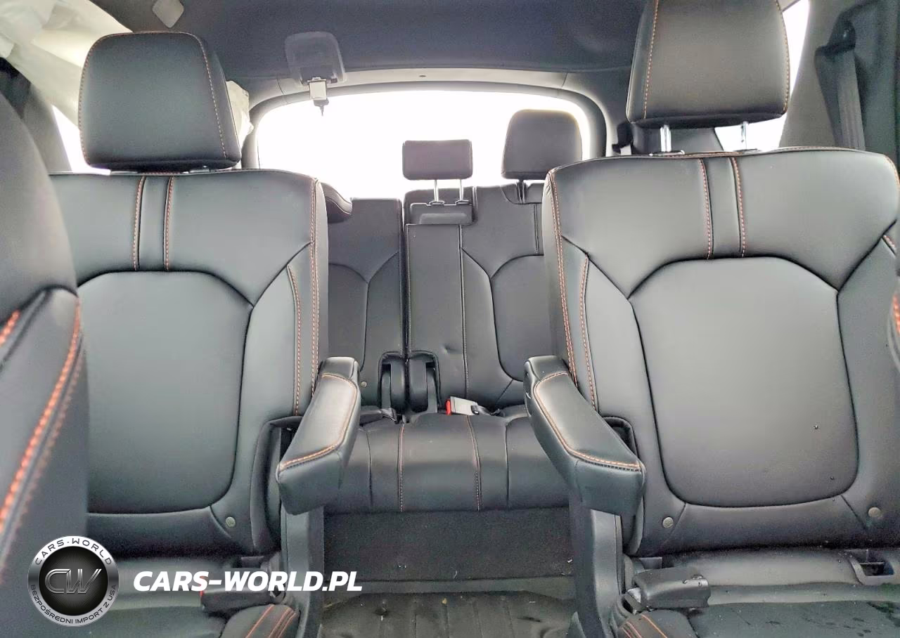 2025 Honda Pilot Trailsport VIN:5FNYG1H62SB060573 - 10
