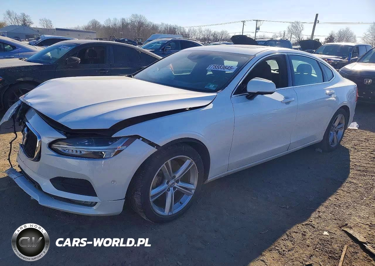 2018 Volvo S90 T5 Momentum
