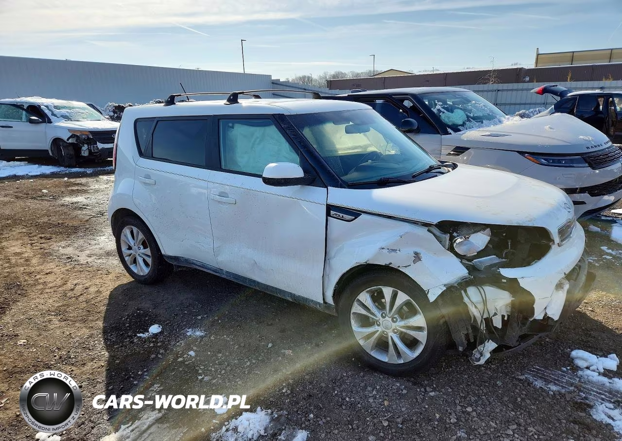 2015 Kia Soul + VIN:KNDJP3A52F7793703 - 4