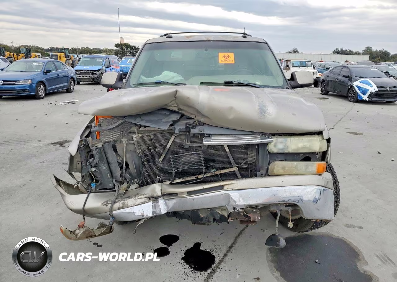 2003 Chevrolet Tahoe C1500 VIN:1GNEC13Z03J330420 - 5