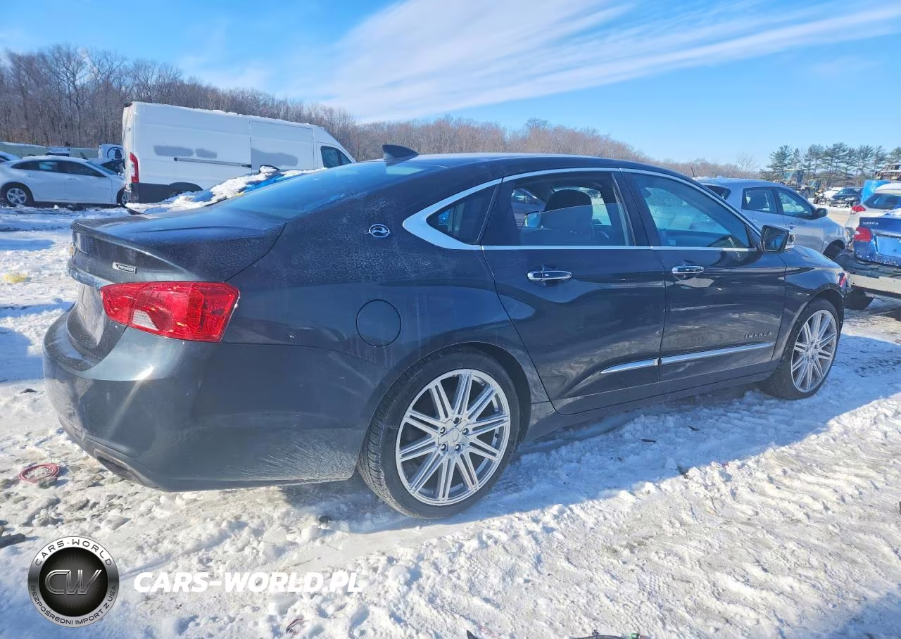 2018 Chevrolet Impala Premier VIN:2G1125S35J9121335 - 3