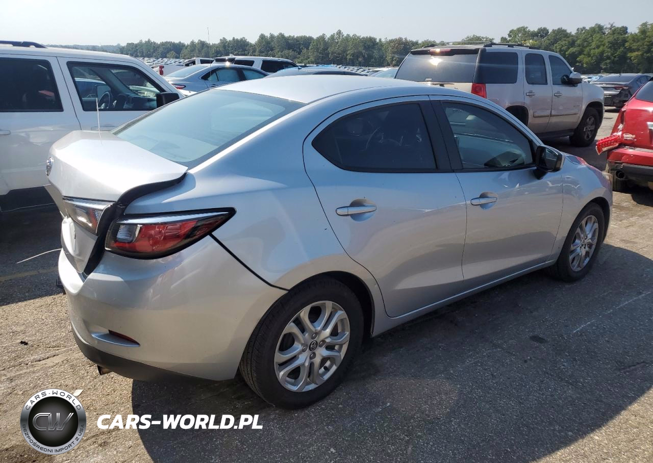2018 Toyota Yaris Ia VIN:3MYDLBYV9JY307325 - 3