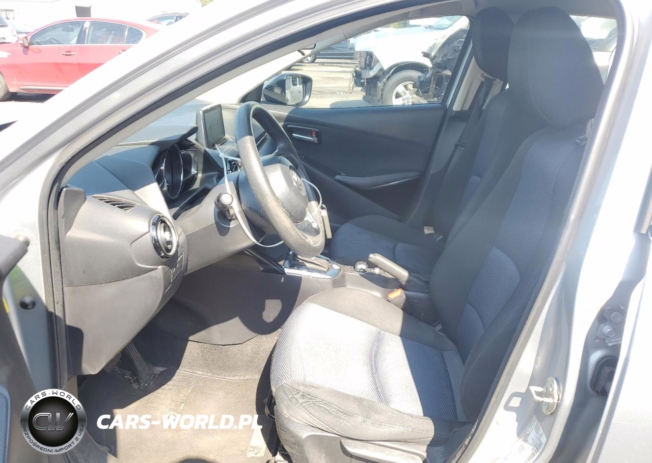 2018 Toyota Yaris Ia VIN:3MYDLBYV9JY307325 - 7
