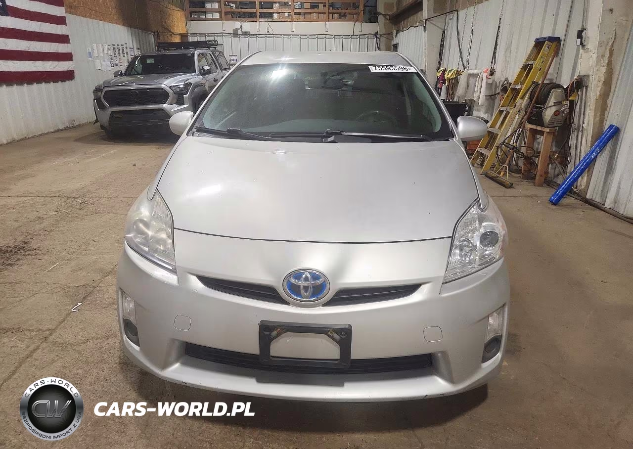 2011 Toyota Prius Three VIN:JTDKN3DUXB0256514 - 5