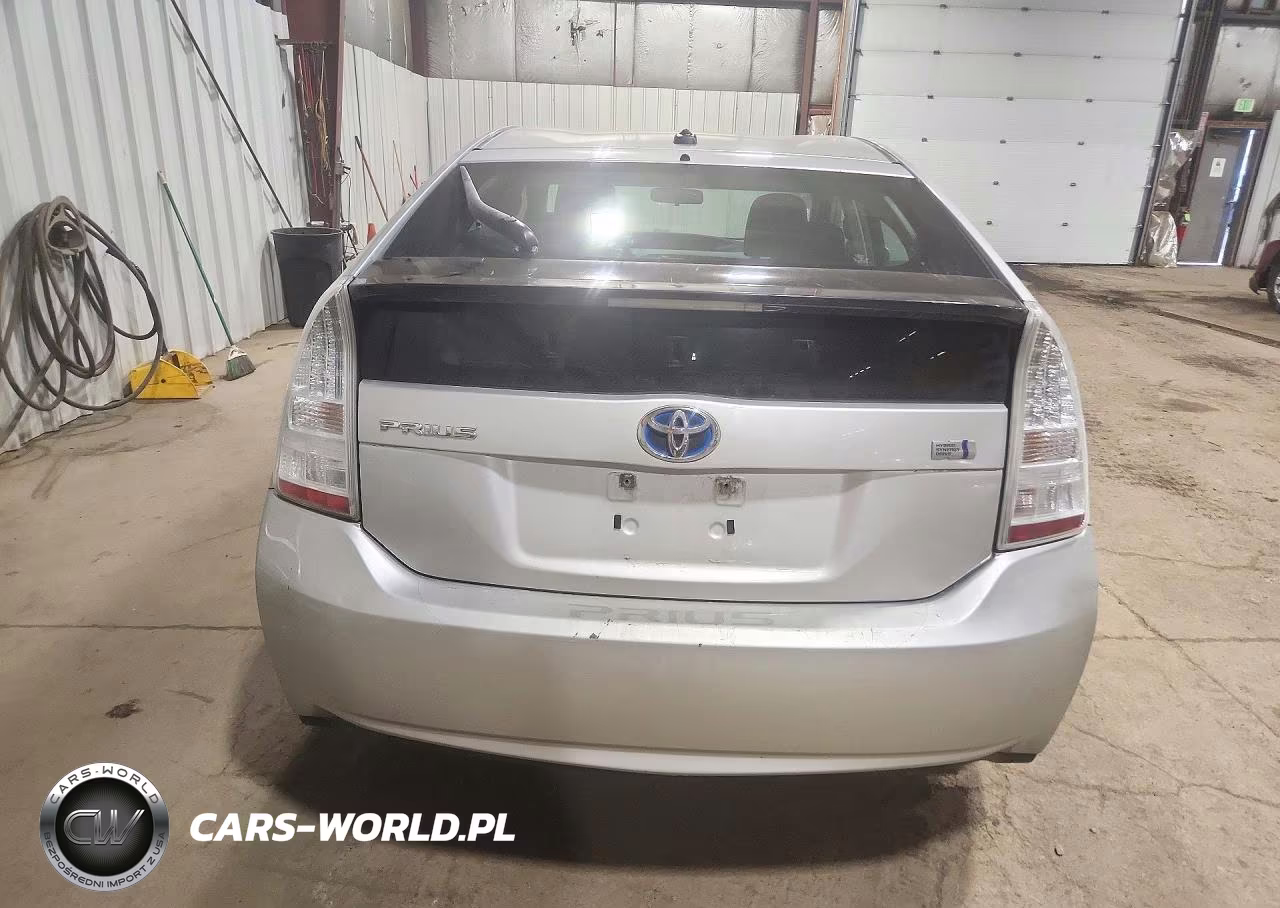 2011 Toyota Prius Three VIN:JTDKN3DUXB0256514 - 6