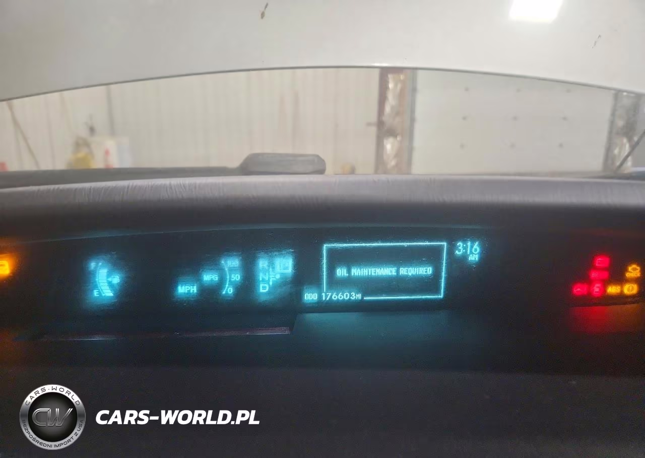 2011 Toyota Prius Three VIN:JTDKN3DUXB0256514 - 9